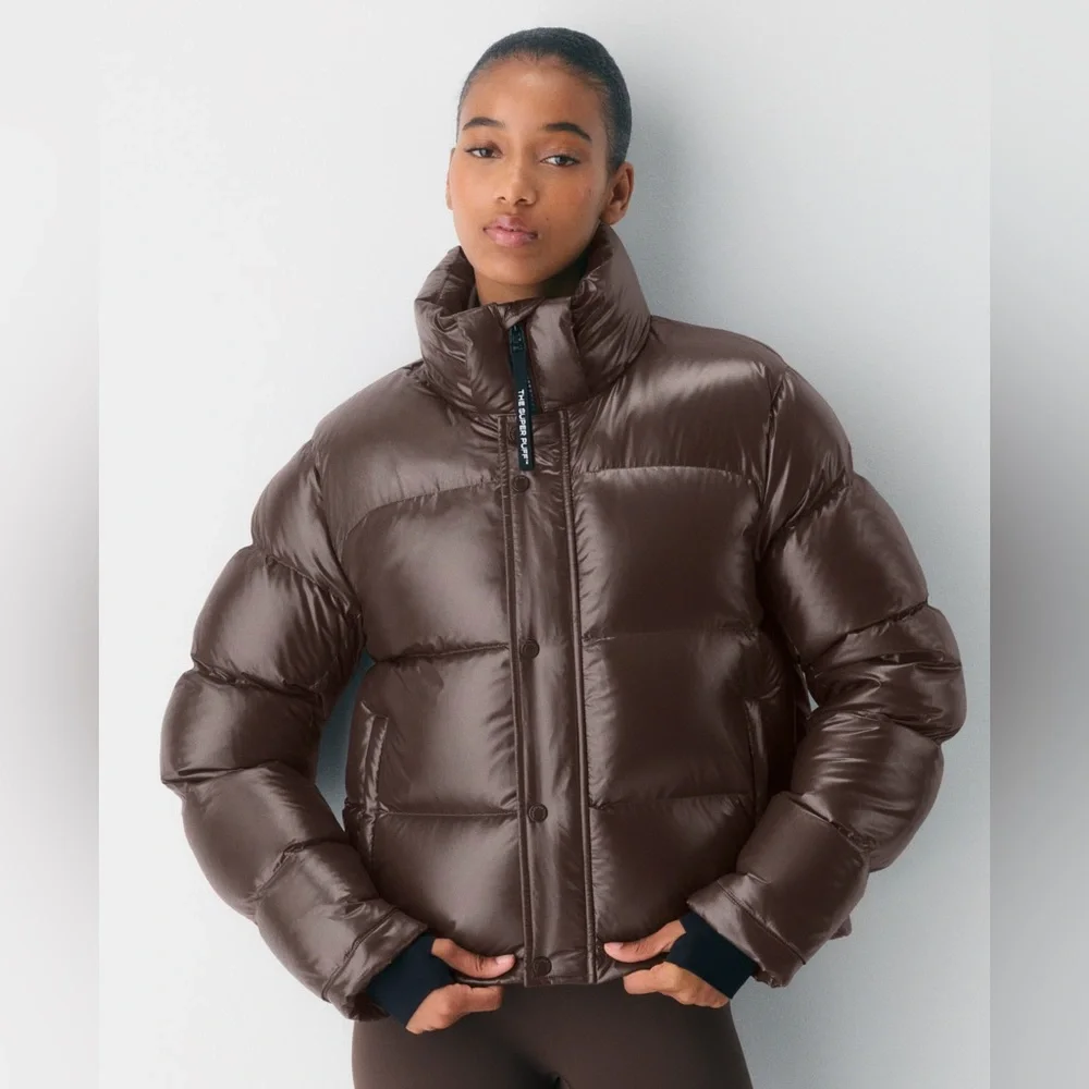 Aritzia The Super Puff™ Shorty - Hi-Gloss in Rich Mocha Brown XXS - Picture 2 of 9